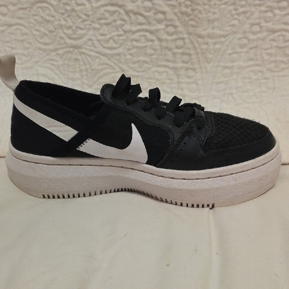 Nike Court Vision Alta Black White Sneakers Tennis shoes Women's 6.5 Classic - Picture 5 of 11